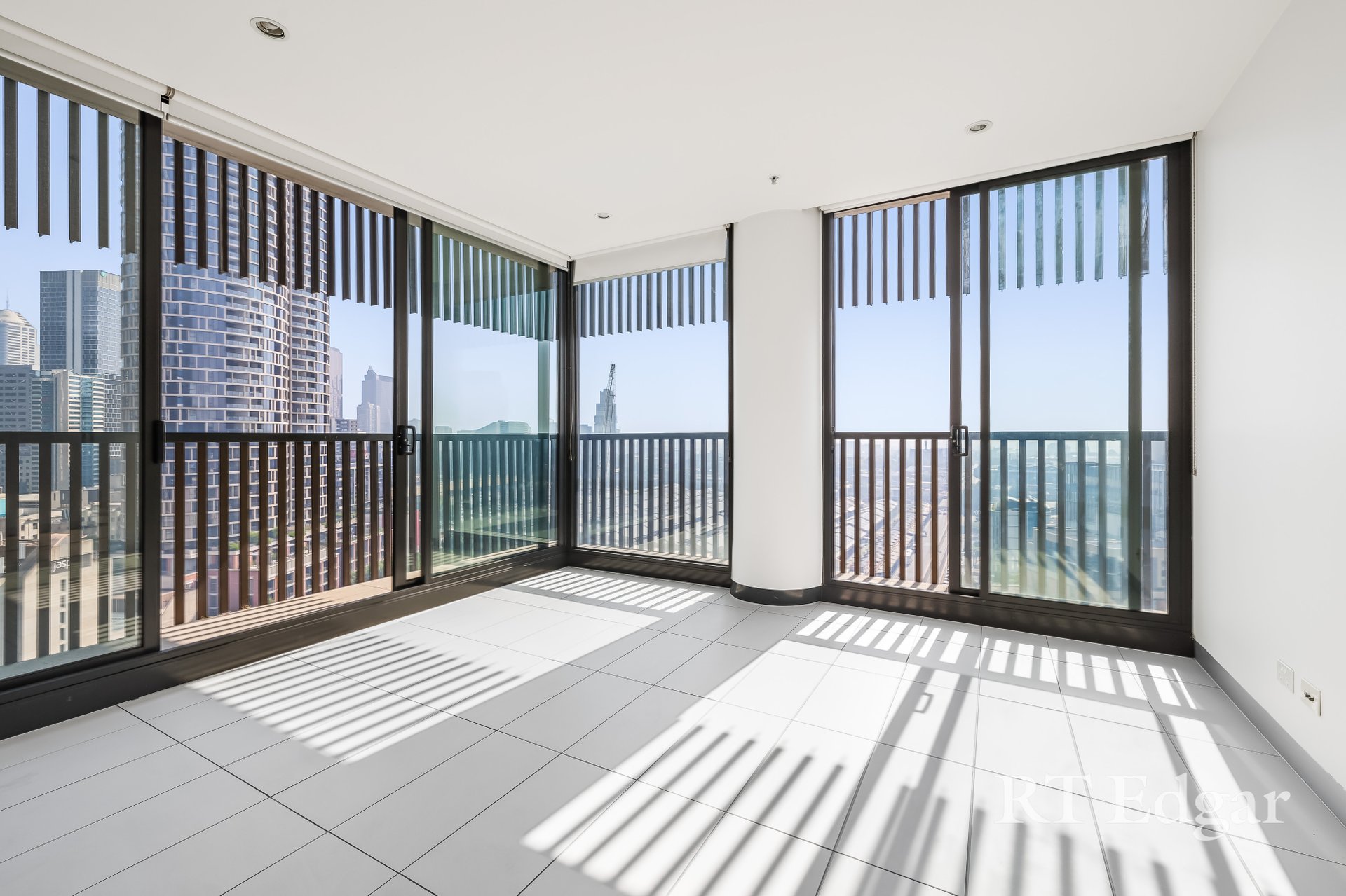 Property Gallery - Main Image