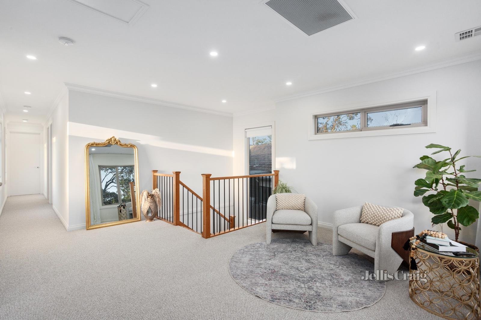 1/707 Waverley Road, Glen Waverley image 5