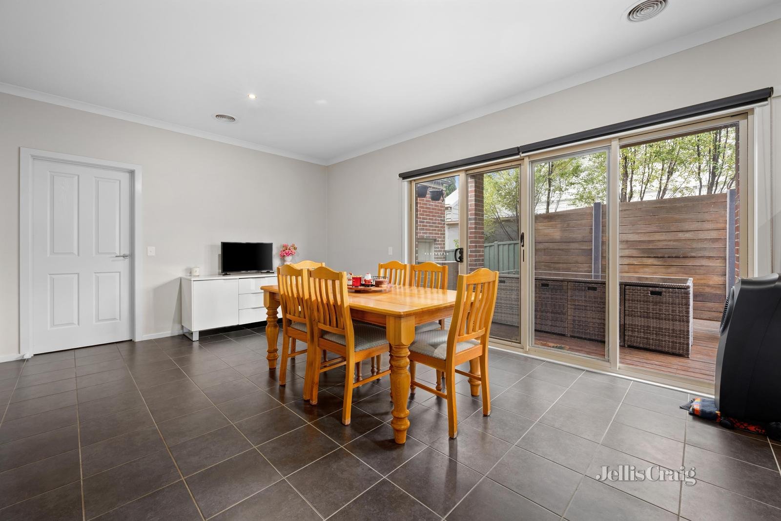 1/709 Tress Street, Mount Pleasant image 8