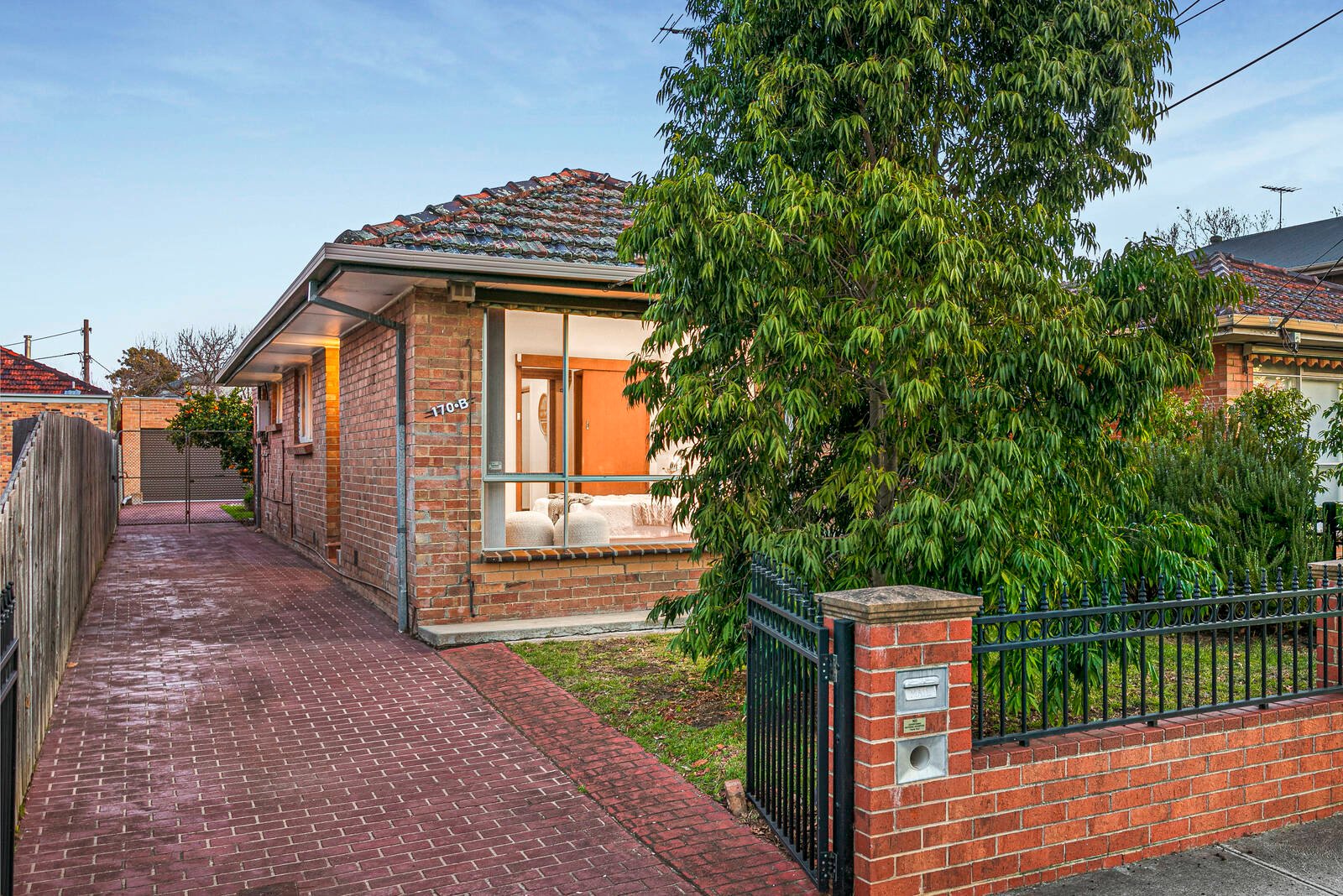 Property Gallery - Main Image
