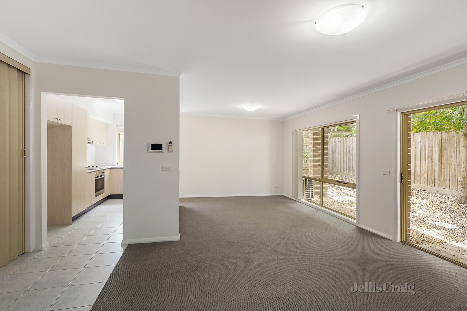 17/1-25 Bellevue Avenue, Doncaster East image 2