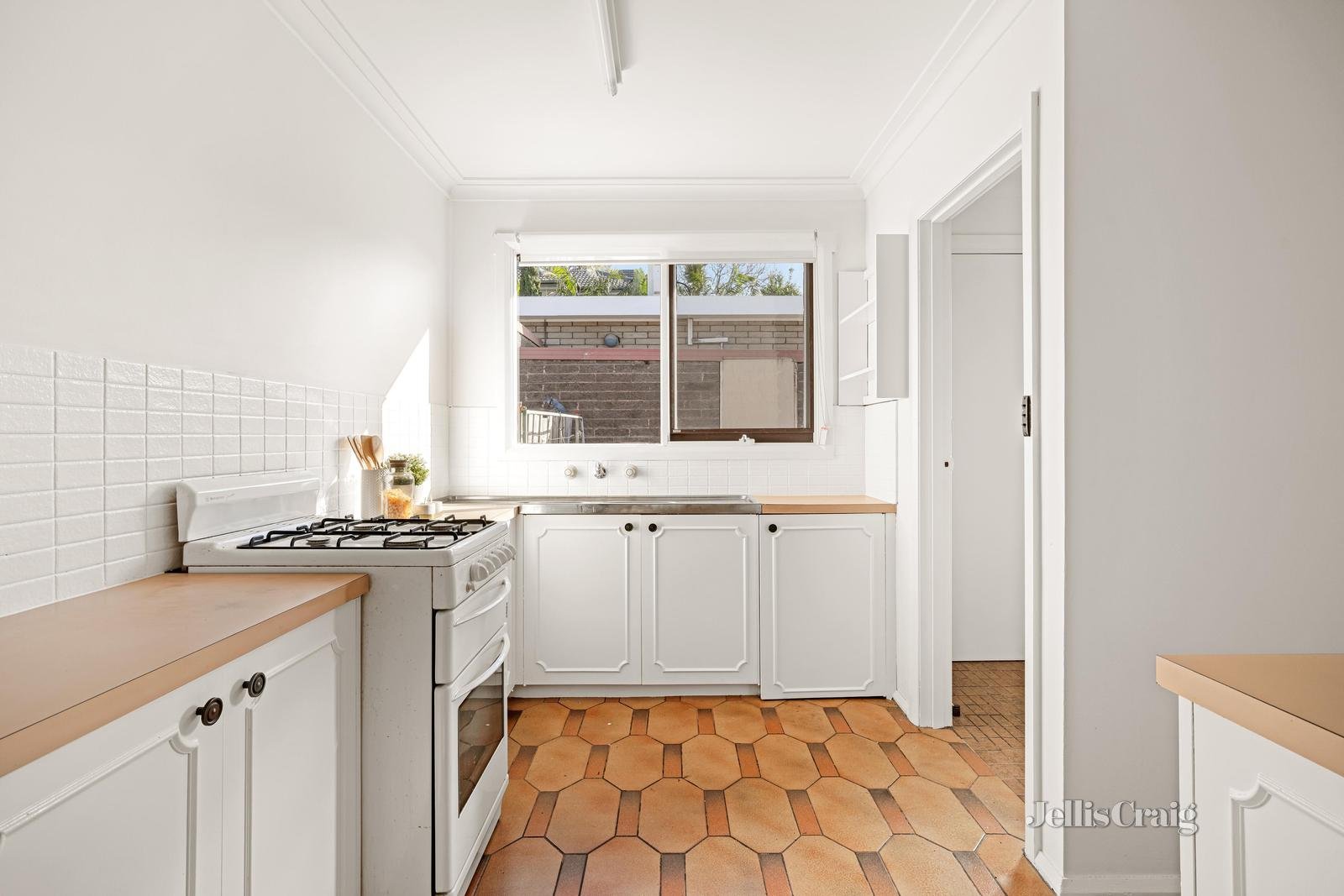 17/1-6 Chaprowe Court, Cheltenham image 5