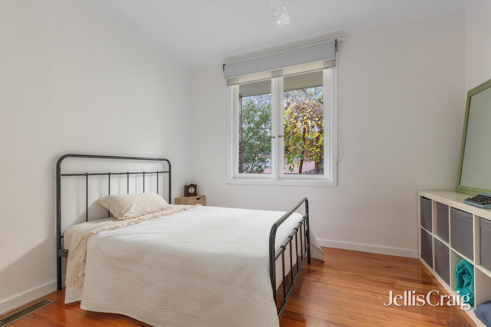 1/71 Nell Street, Greensborough image 10