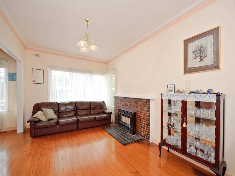 171 Station Street, Box Hill South image 3