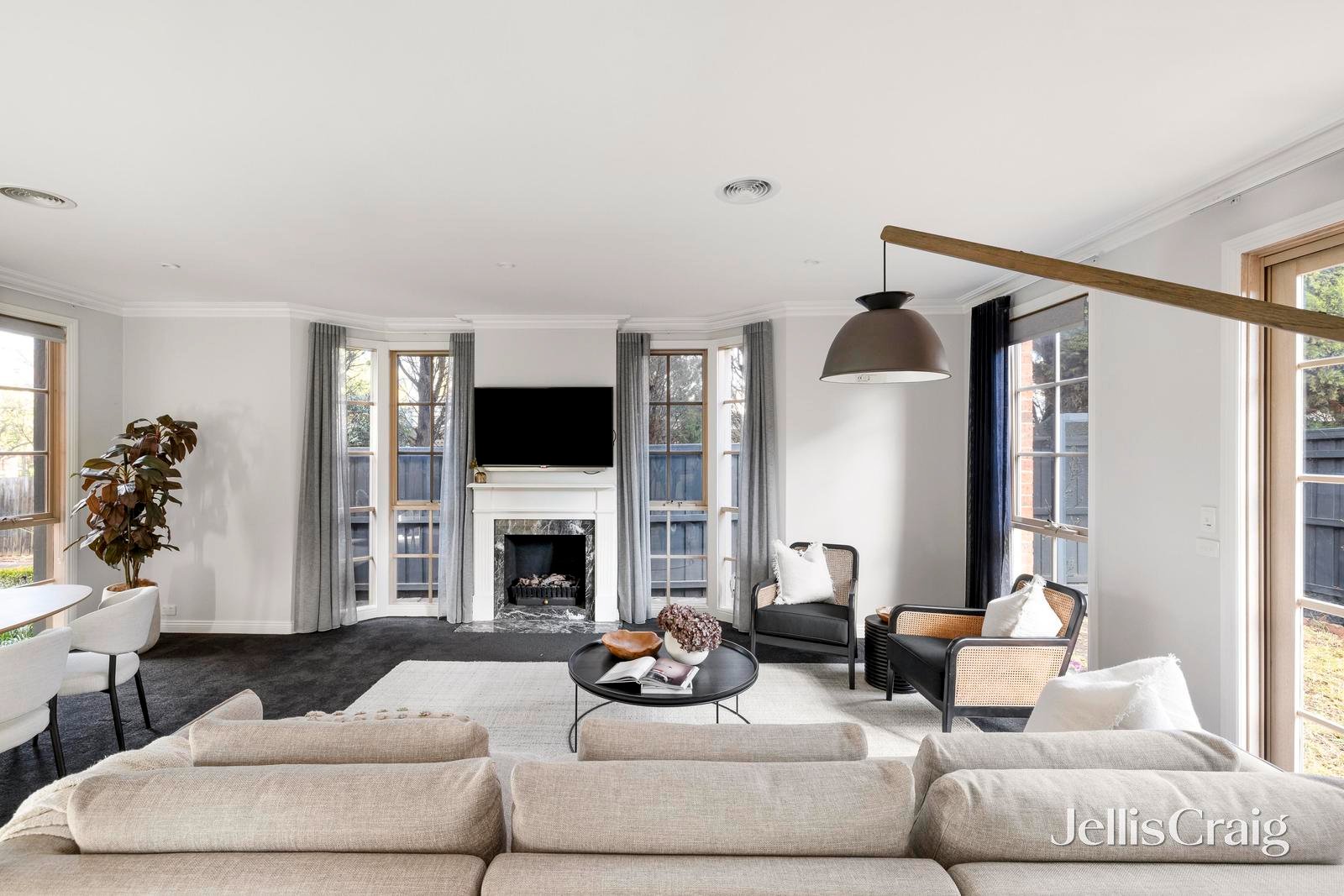 1/71 Wattle Valley Road, Canterbury image 2