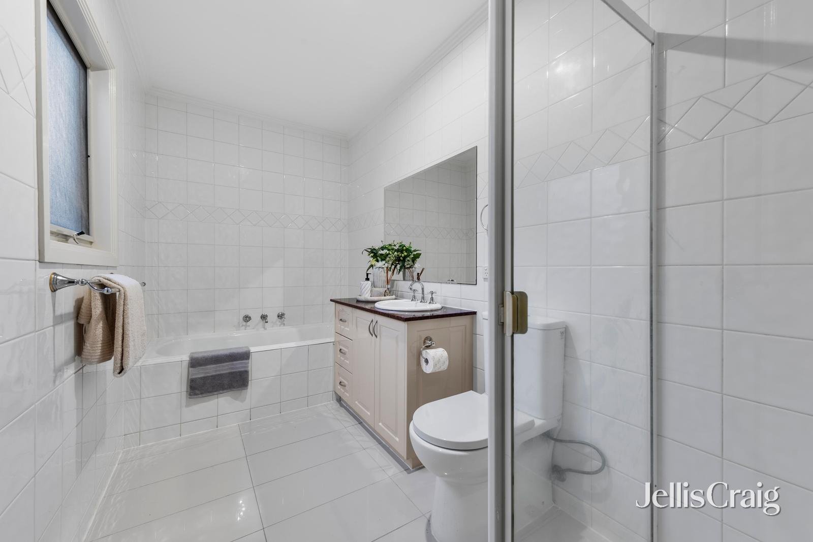 1/71 Wellington Street, Kew image 10