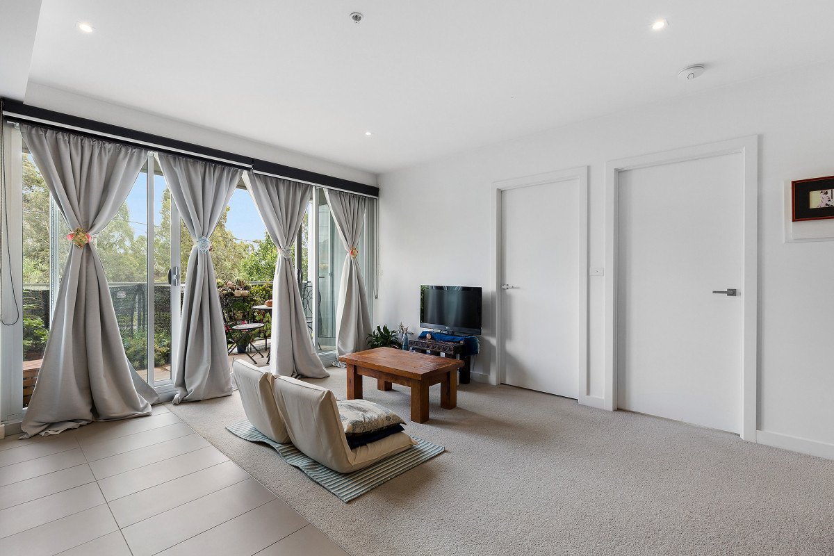 17/1062-1064 Burke Road, Balwyn North image 2