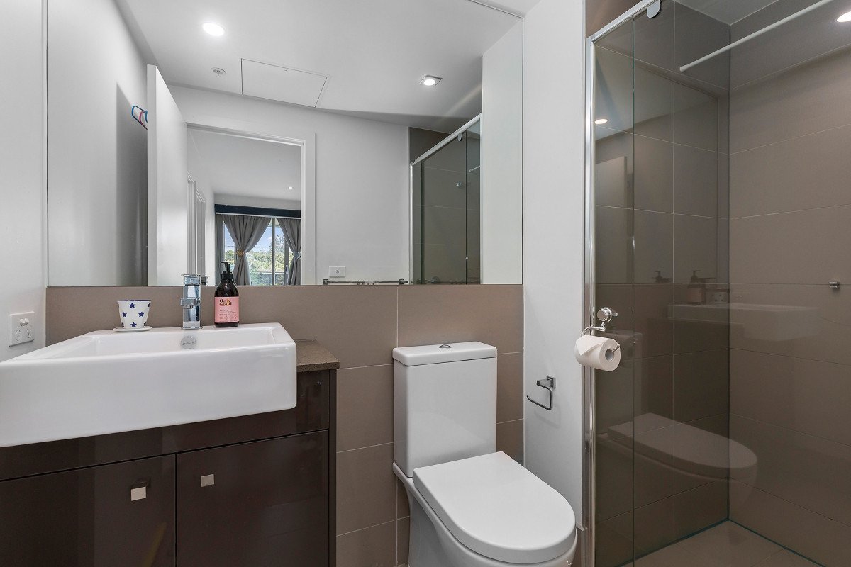 17/1062-1064 Burke Road, Balwyn North image 4