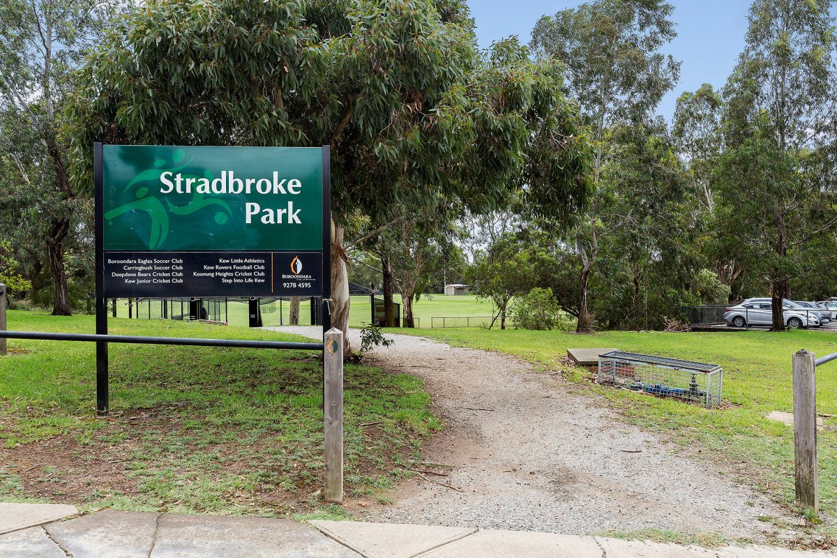 17/1062-1064 Burke Road, Balwyn North image 9