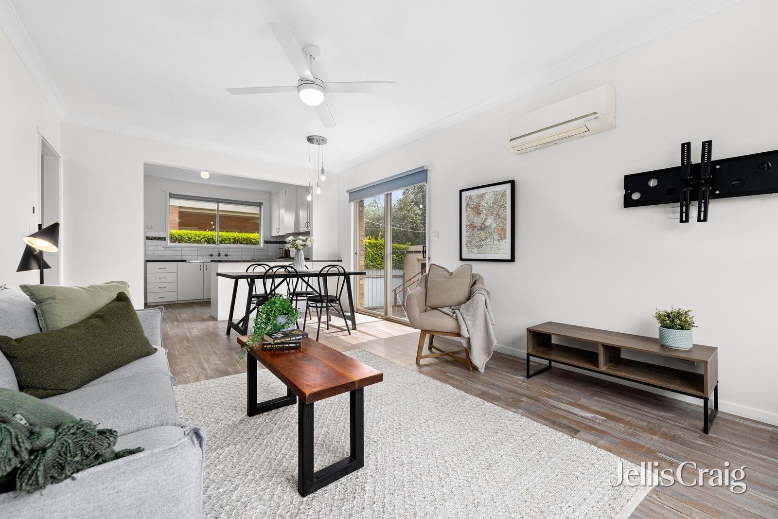 1/711 Eureka Street, Ballarat East image 2
