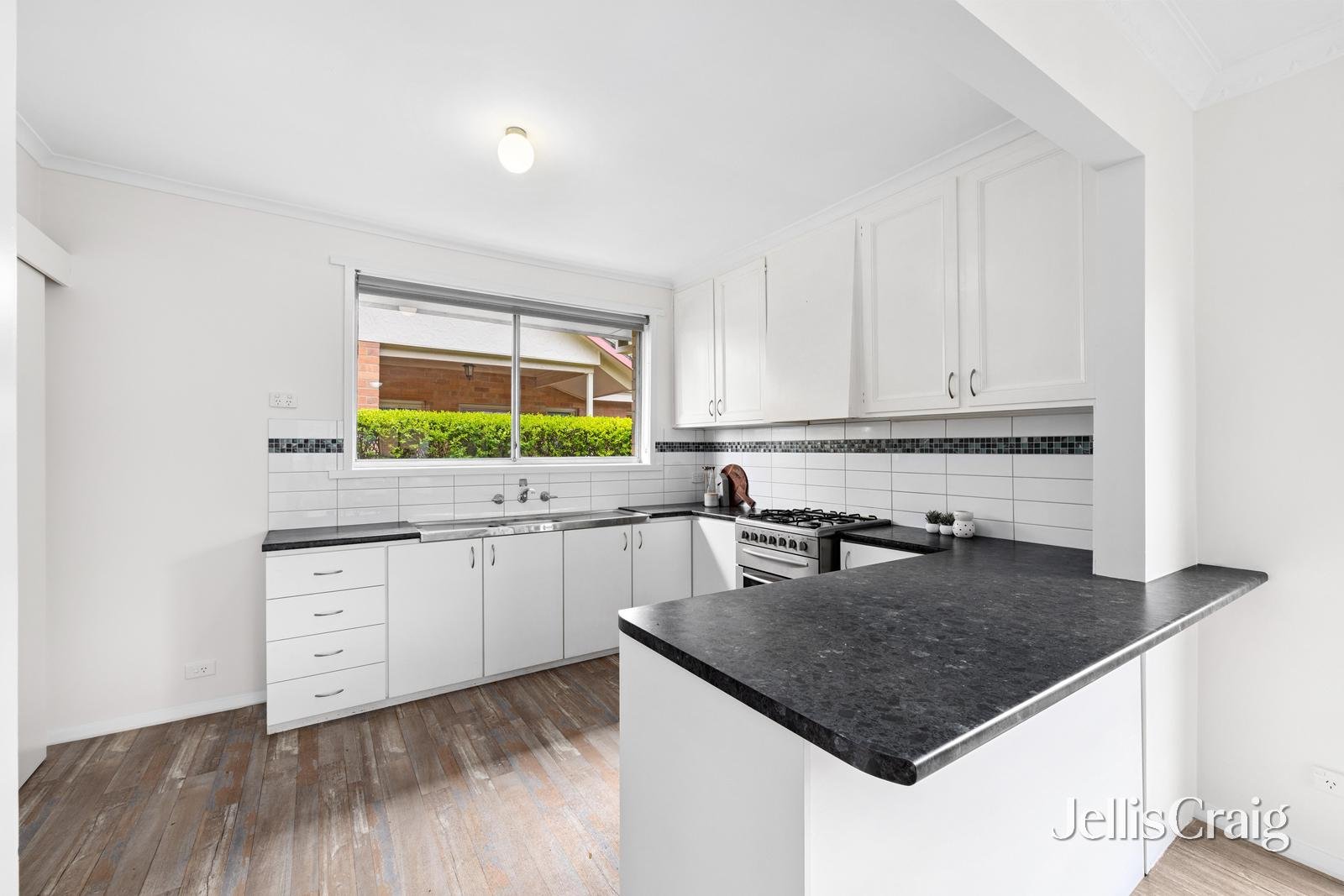 1/711 Eureka Street, Ballarat East image 6