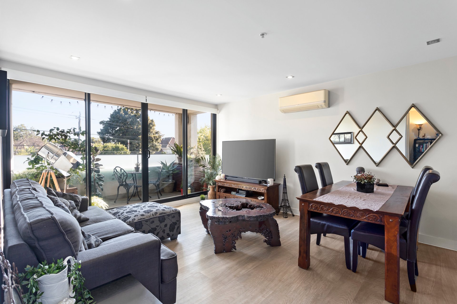 Property Gallery Thumbnail 3