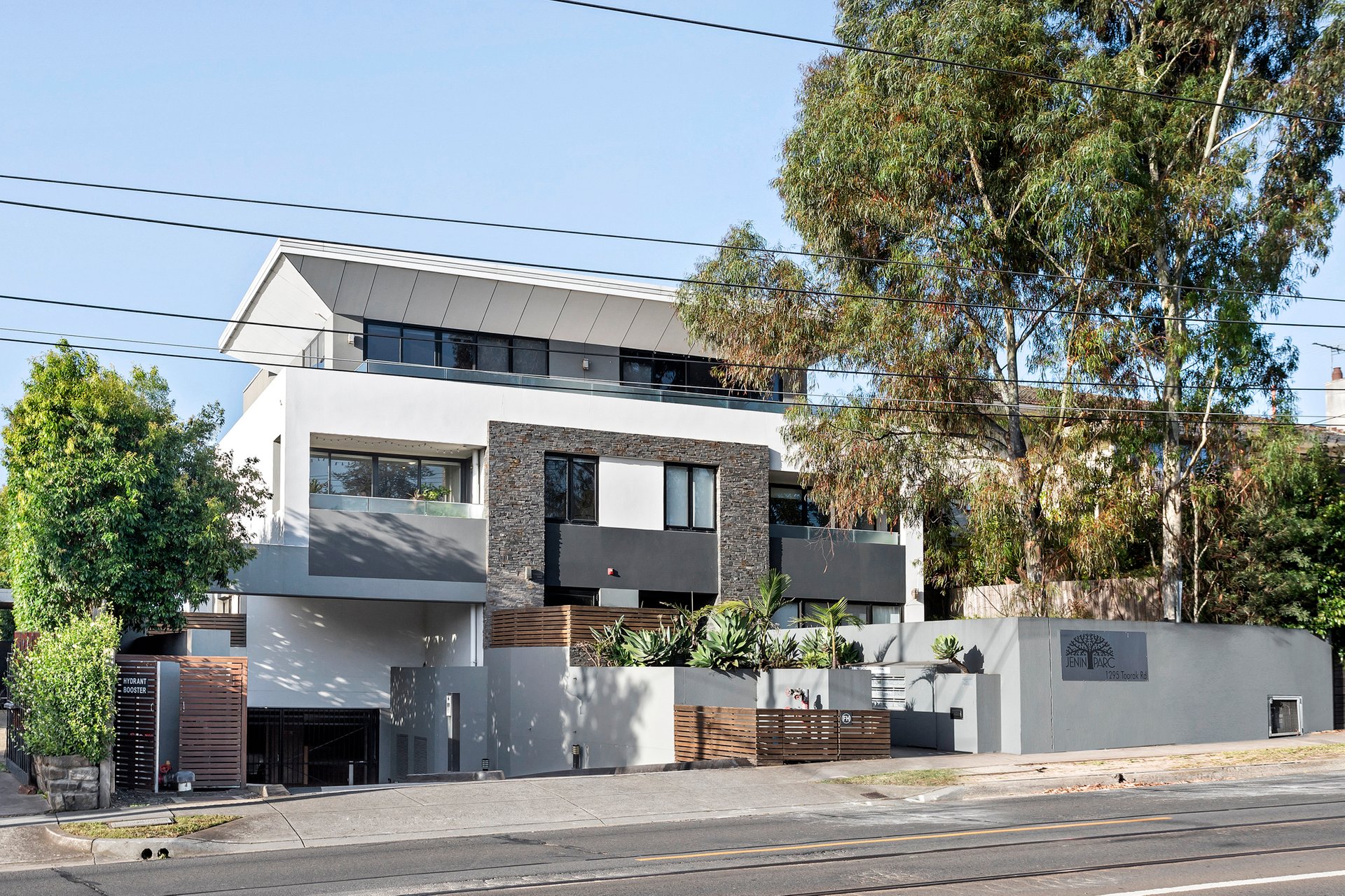Property Gallery - Main Image