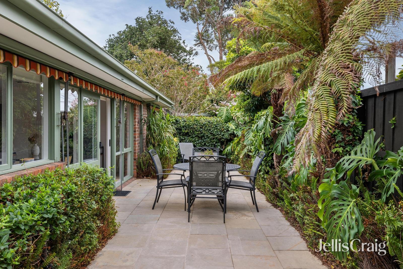 17/133-135 Charman Road, Beaumaris image 7