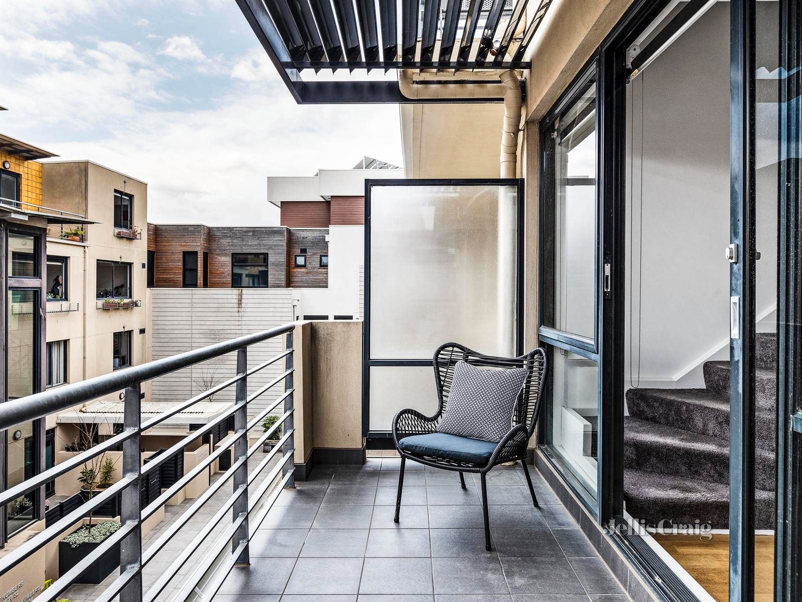 17/140 Queens Parade, Fitzroy North image 2