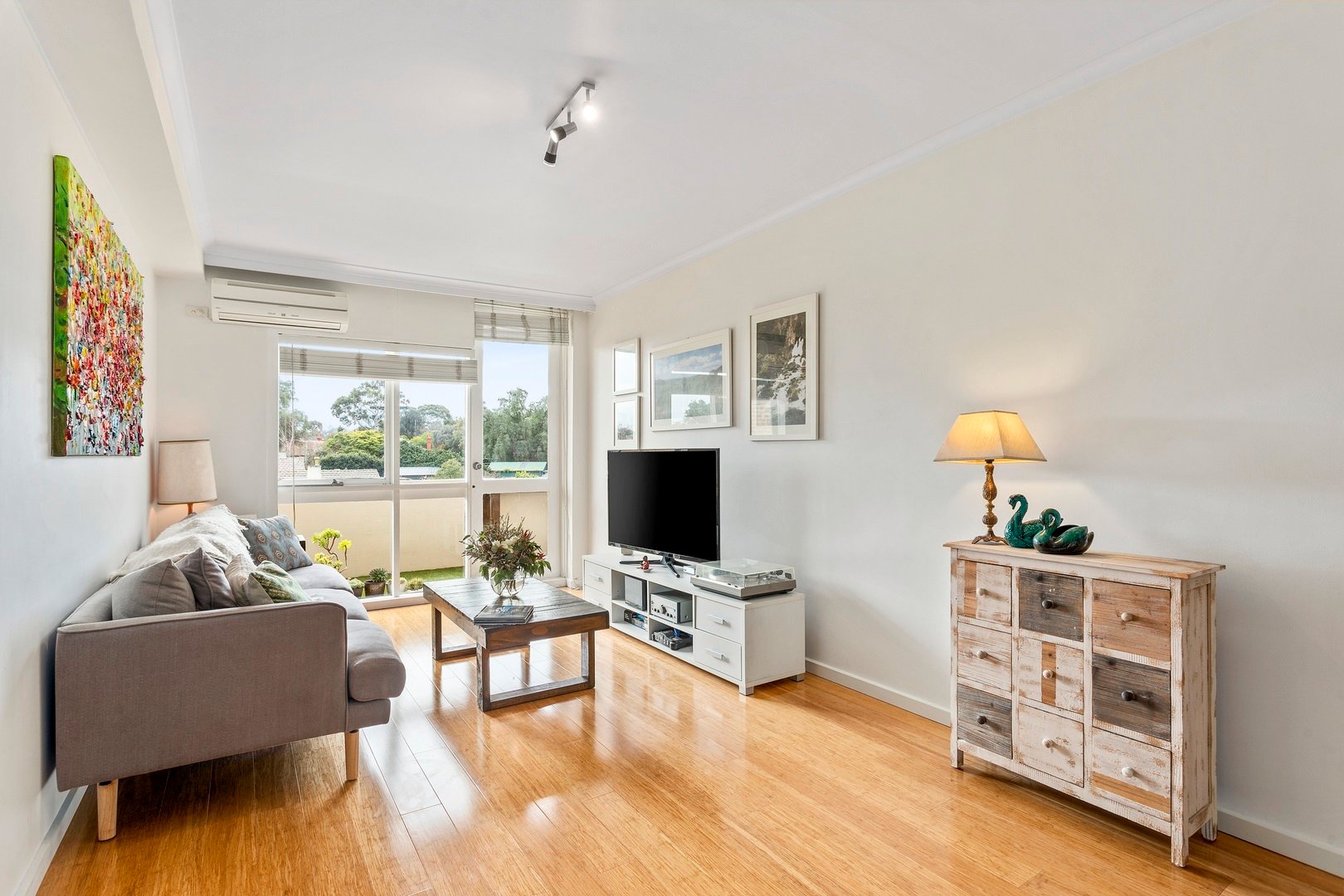 17/15 Alexandra Avenue, Elsternwick image 2