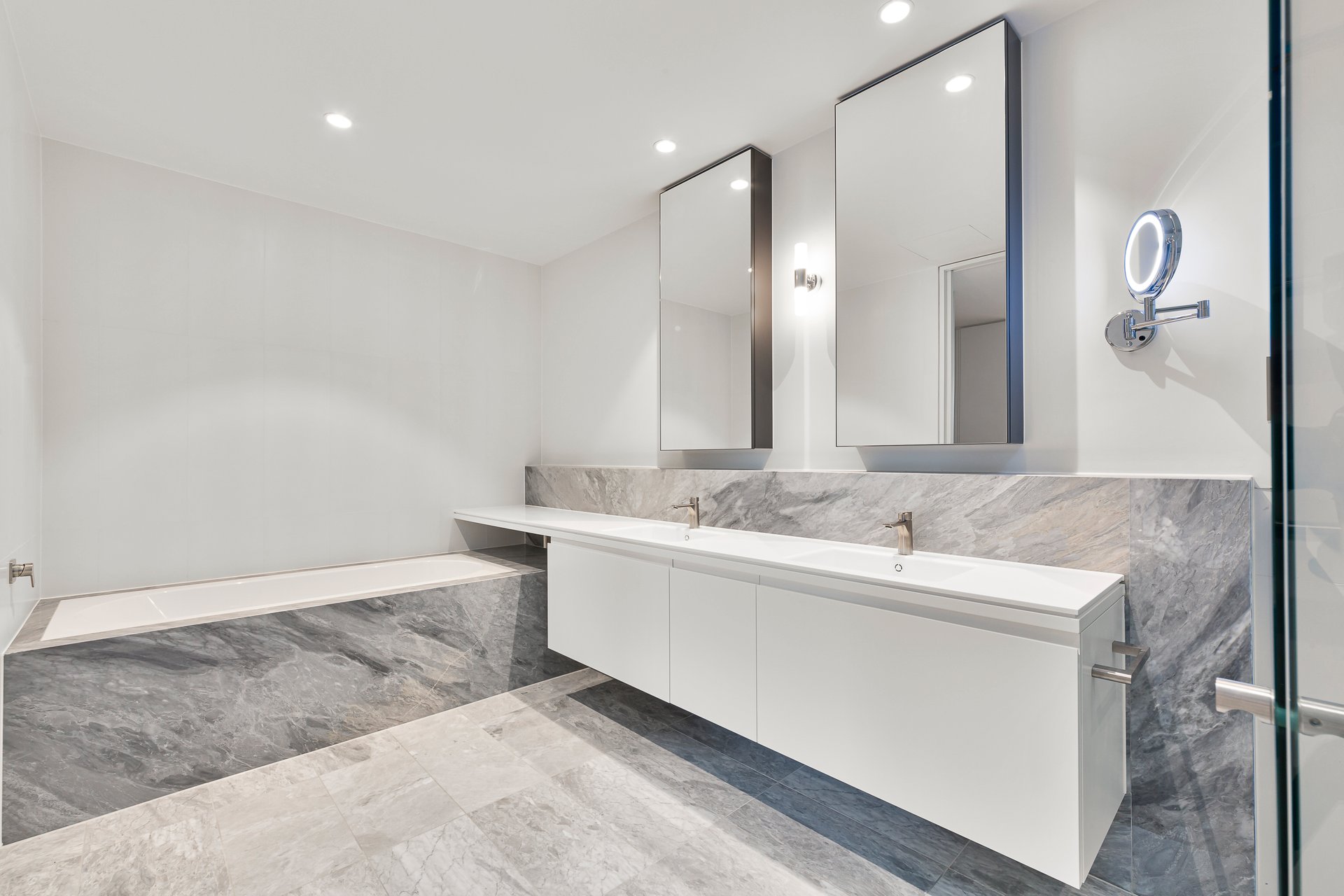 Property Gallery Thumbnail 4