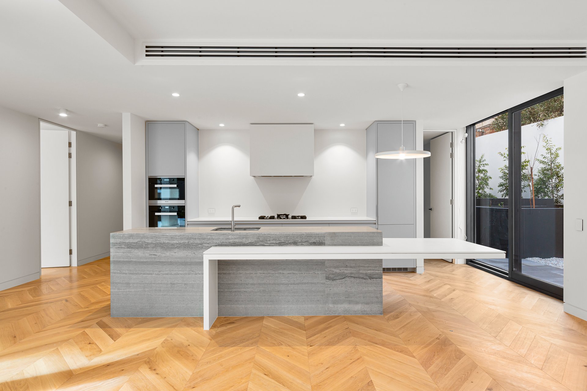 Property Gallery Thumbnail 6