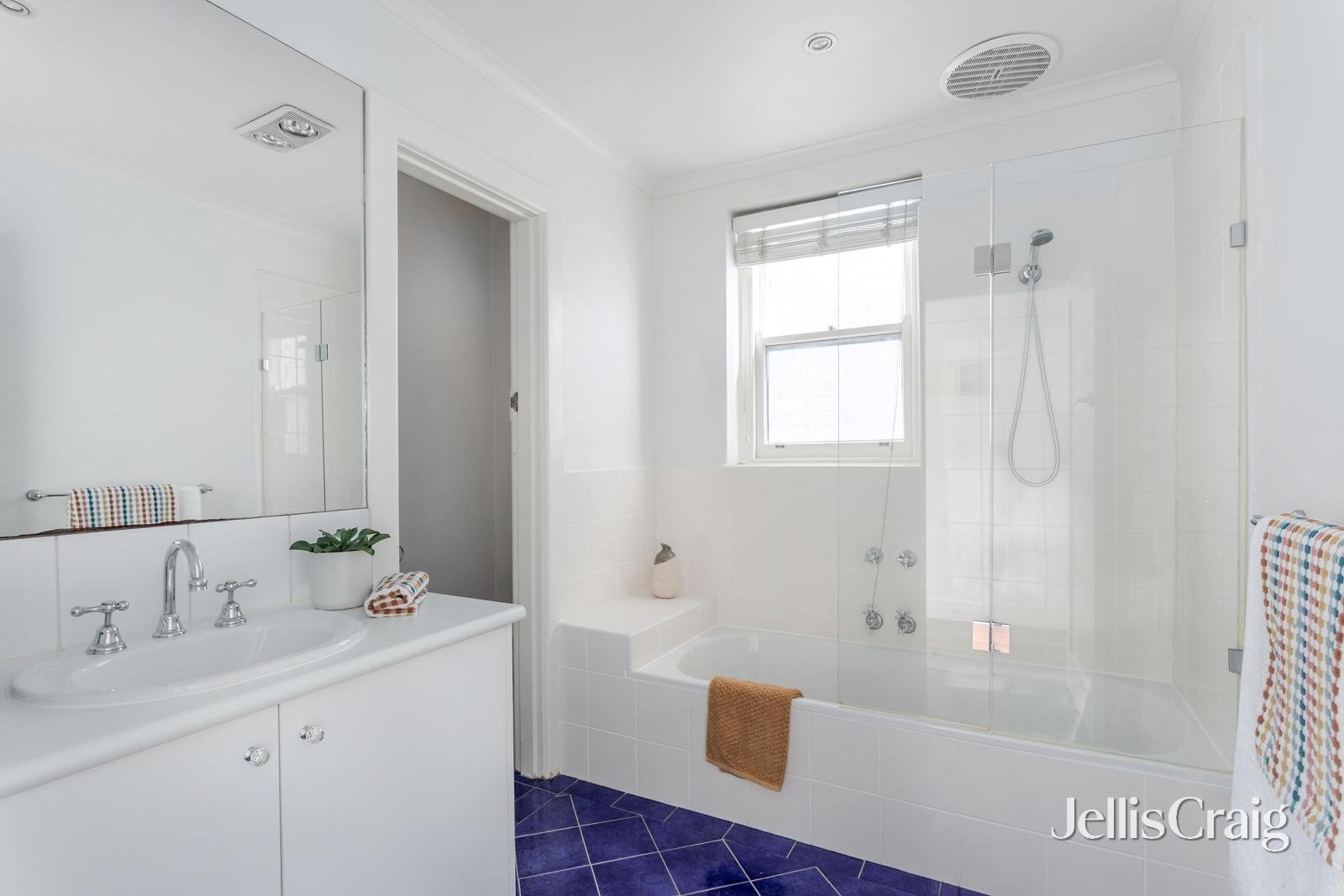 17/193 Fitzroy Street, St Kilda image 5