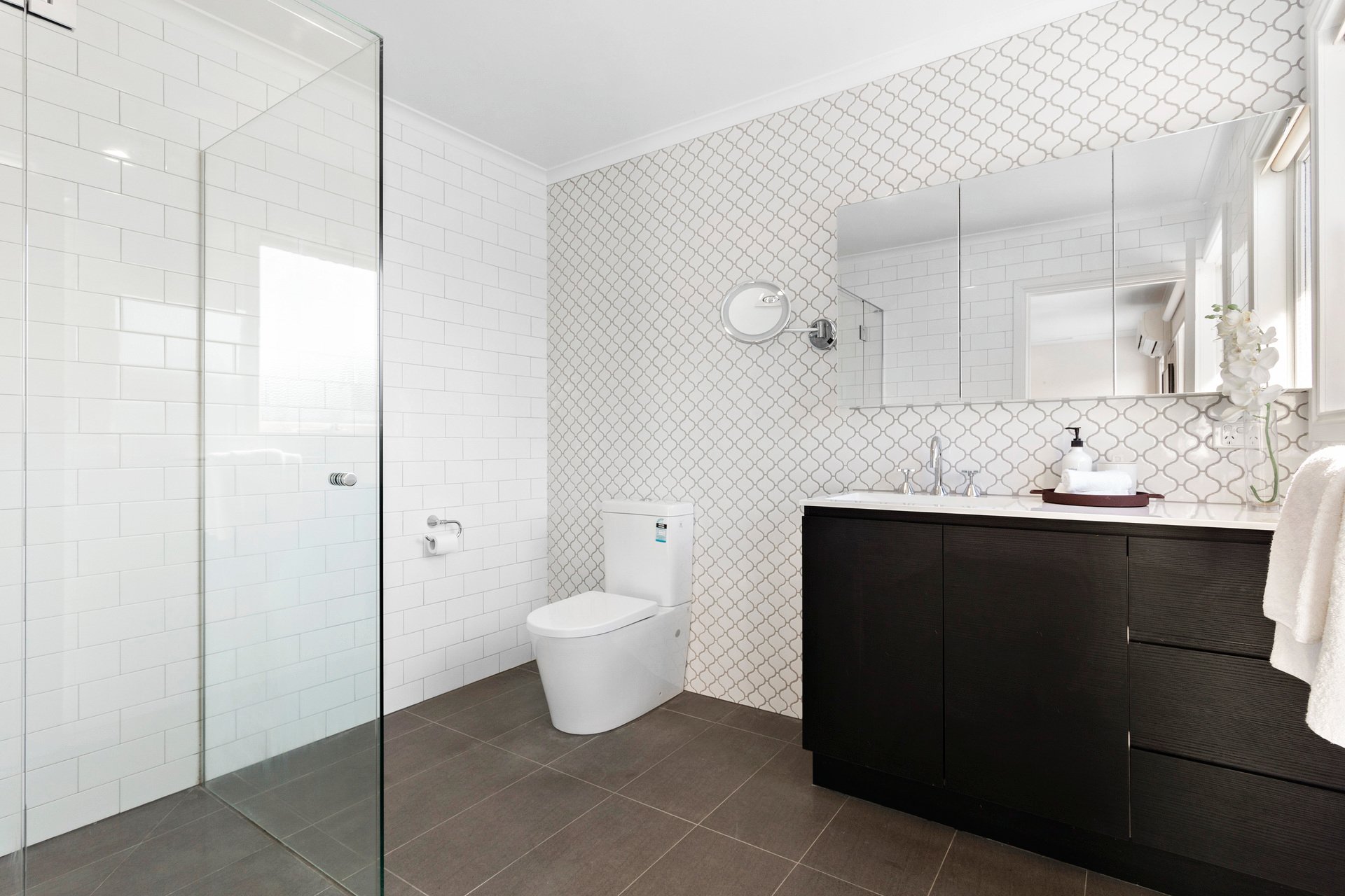 Property Gallery Thumbnail 9