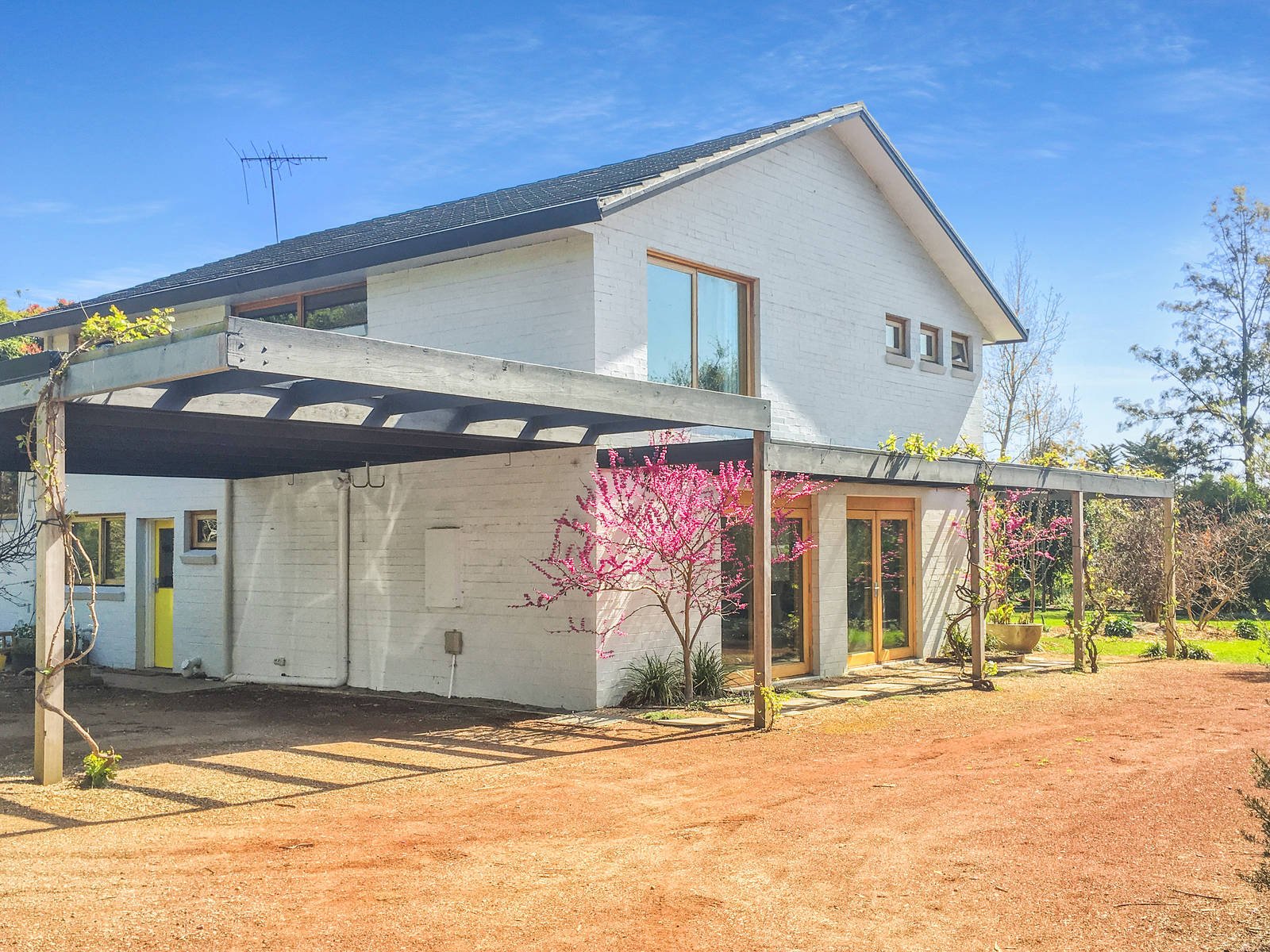 Property Gallery - Main Image