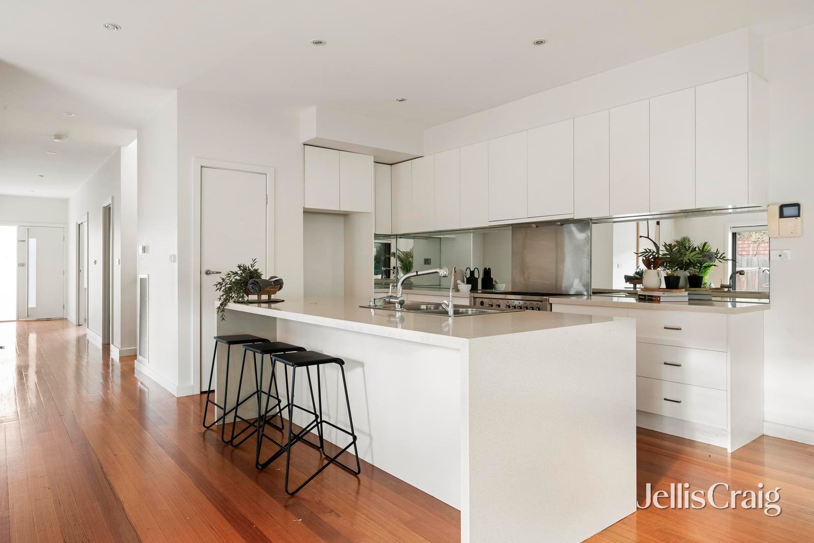 172 Raleigh Street, Thornbury image 5