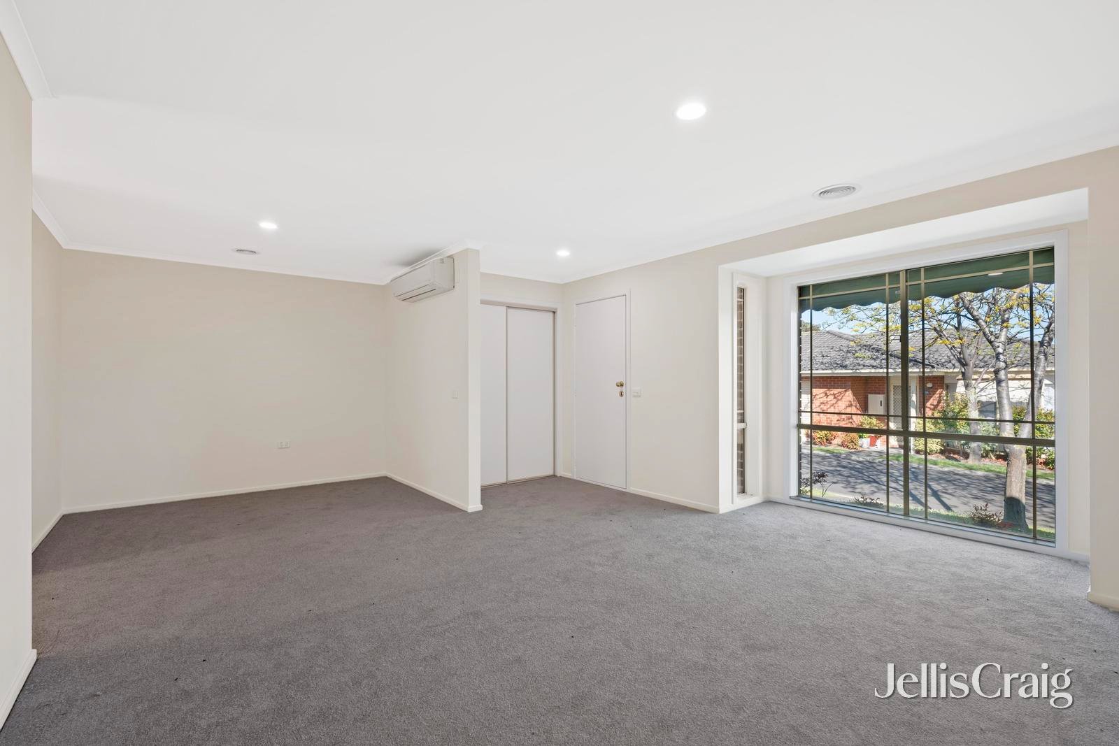 172 St Ambrose Grove, Lilydale image 4