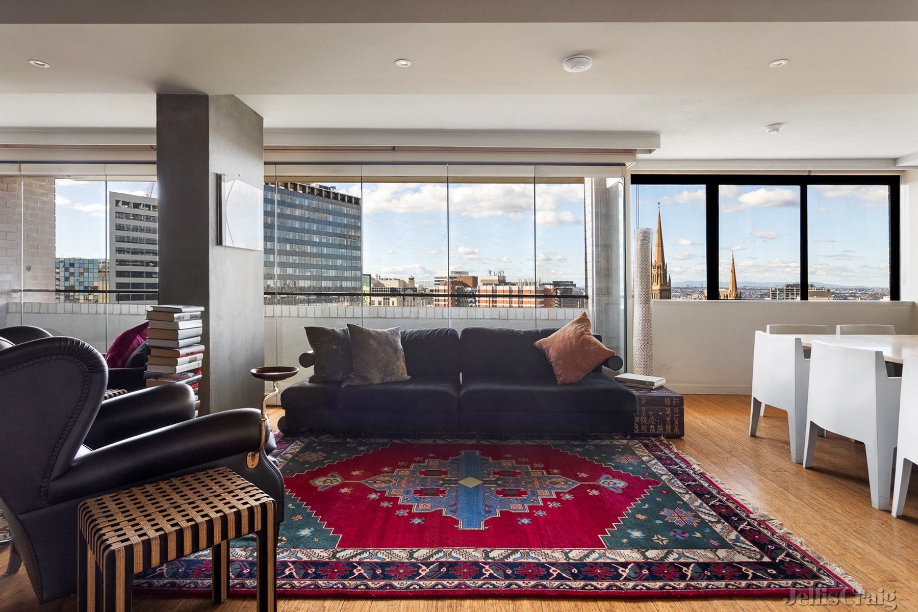 172/201 Spring Street, Melbourne image 4