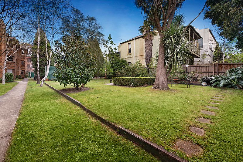 17/23-25 Charnwood Road, St Kilda image 8