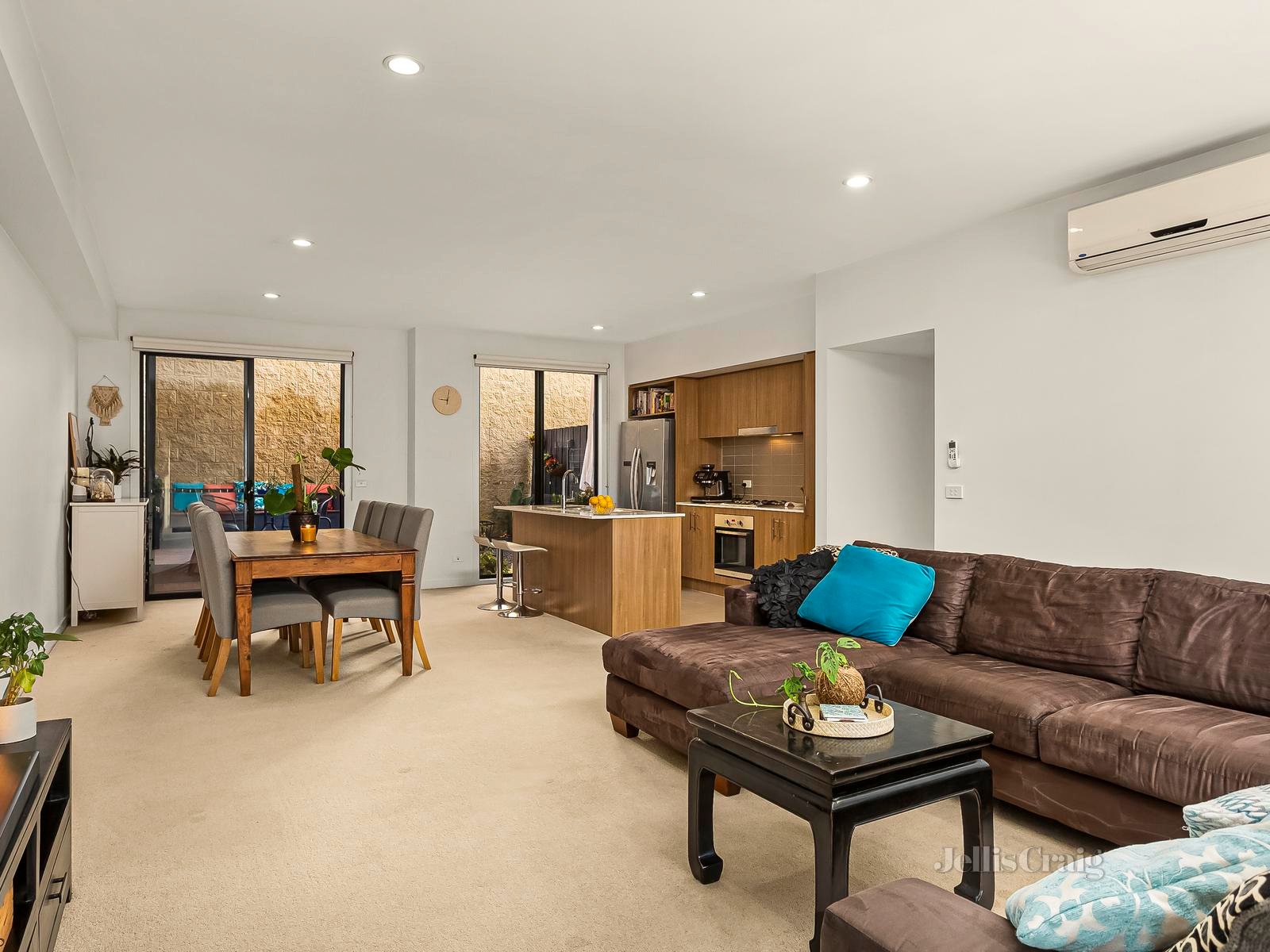 17/24 Craig Street, Keilor East image 4