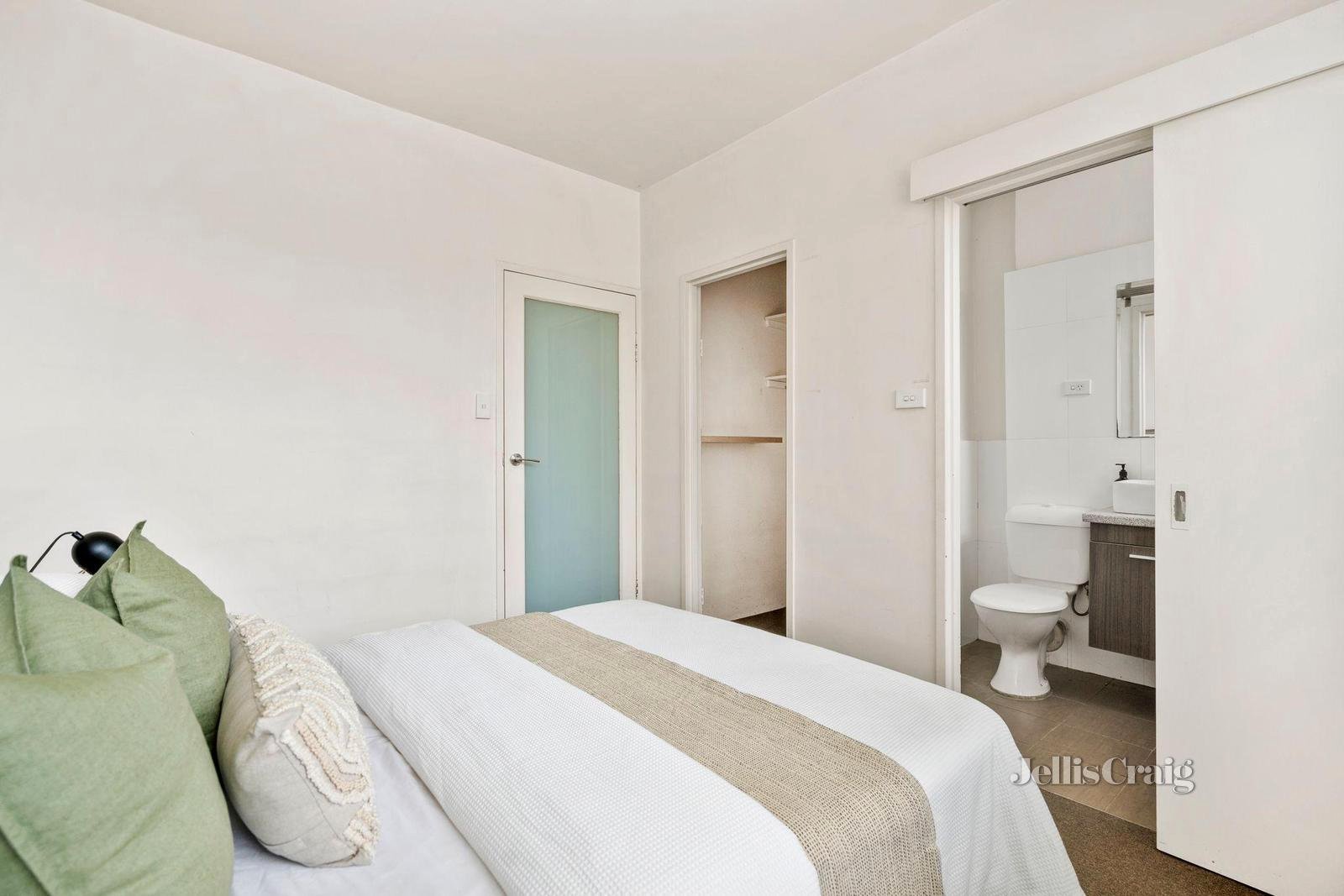 17/247 Heidelberg Road, Northcote image 9