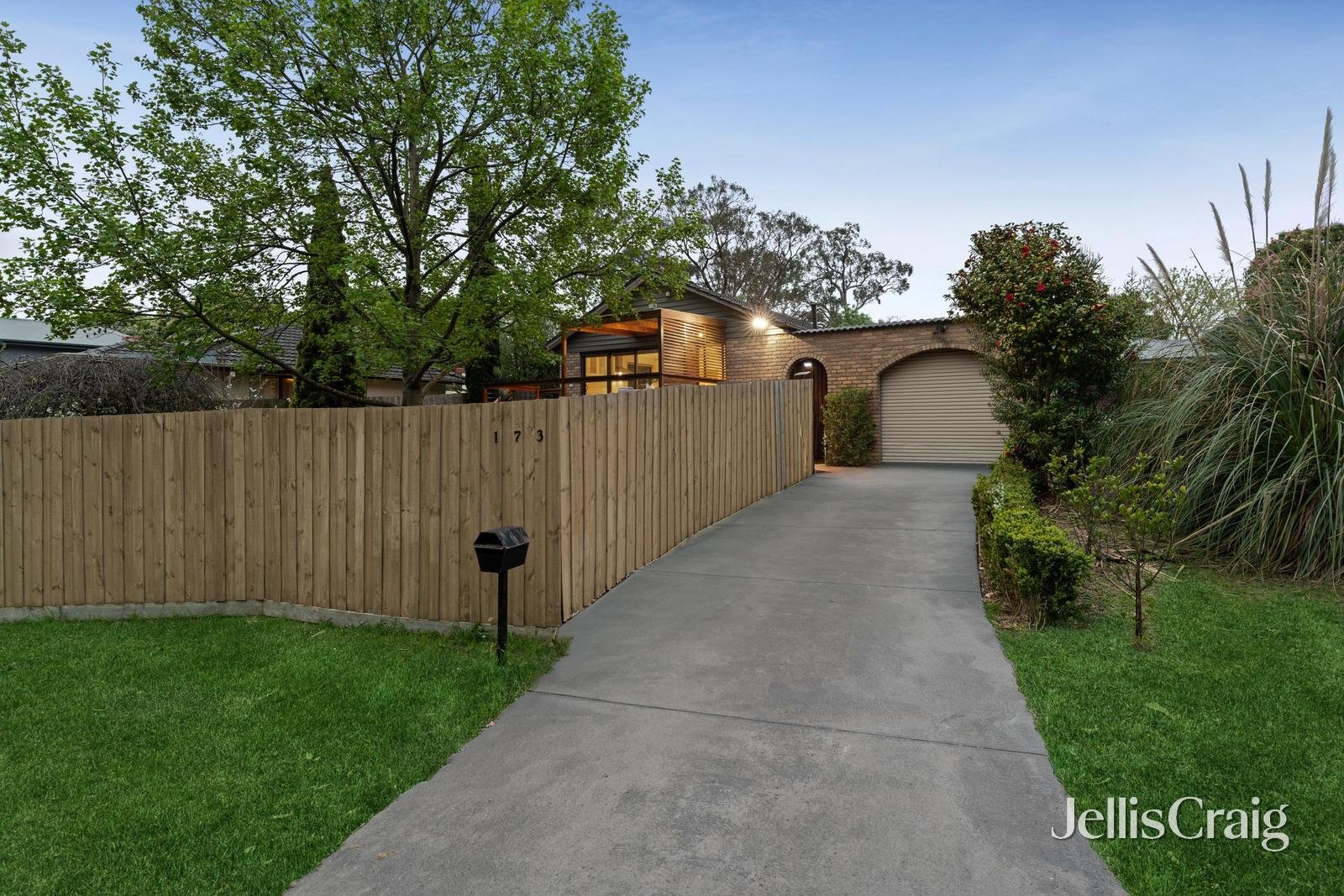 173 Cambridge Road, Mooroolbark image 3