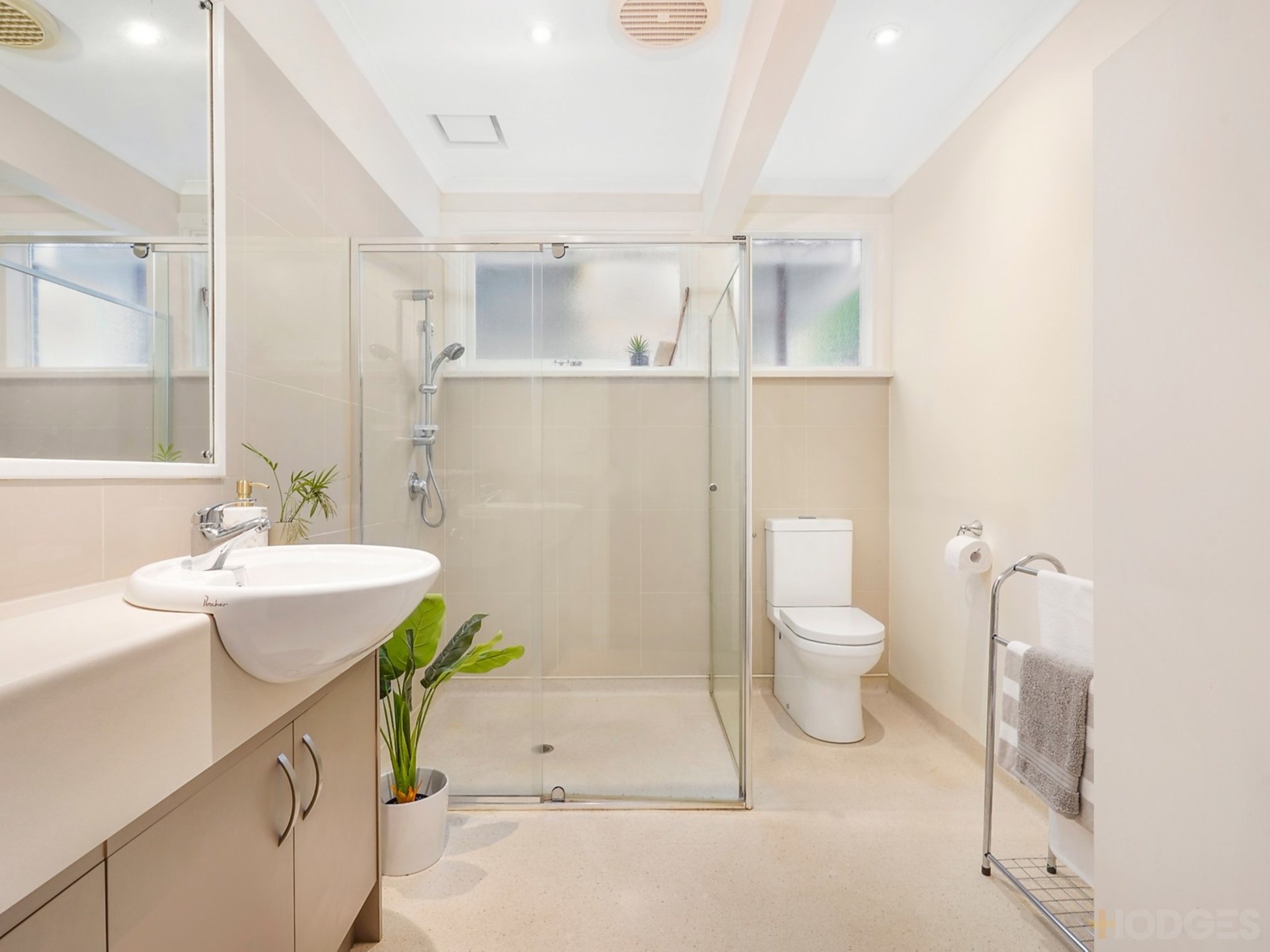 1 / 73 Fourth Street Beaumaris