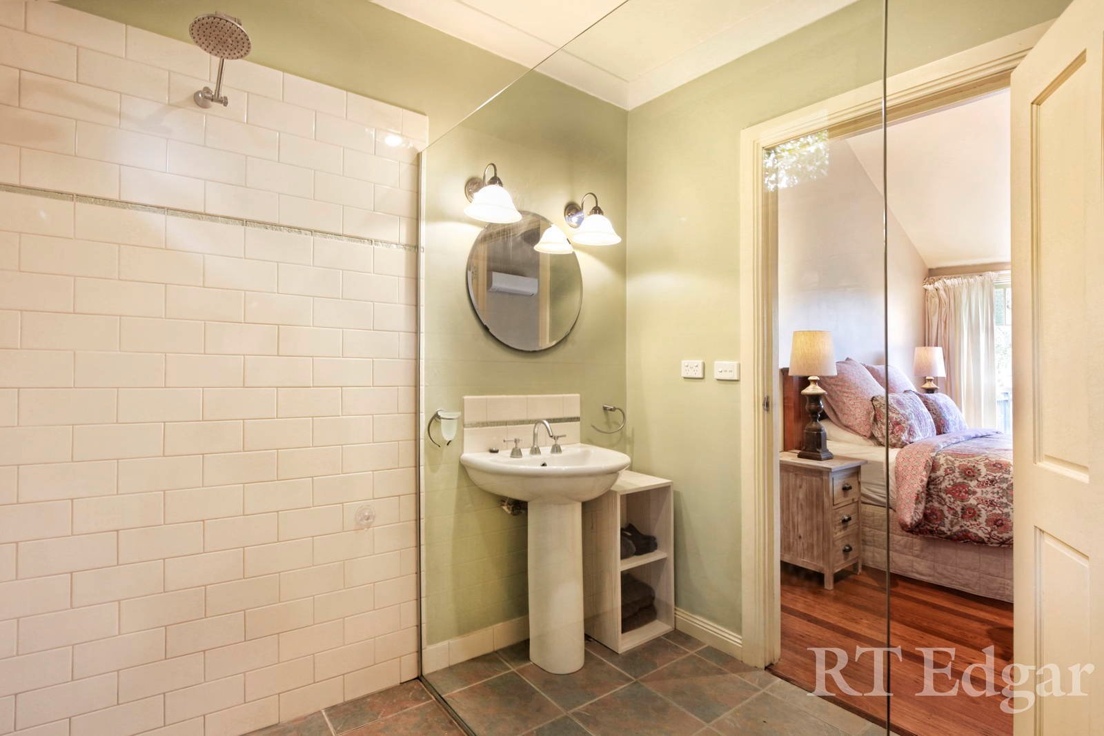 Property Gallery Thumbnail 10