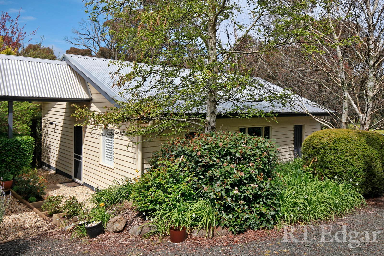 Property Gallery Thumbnail 16