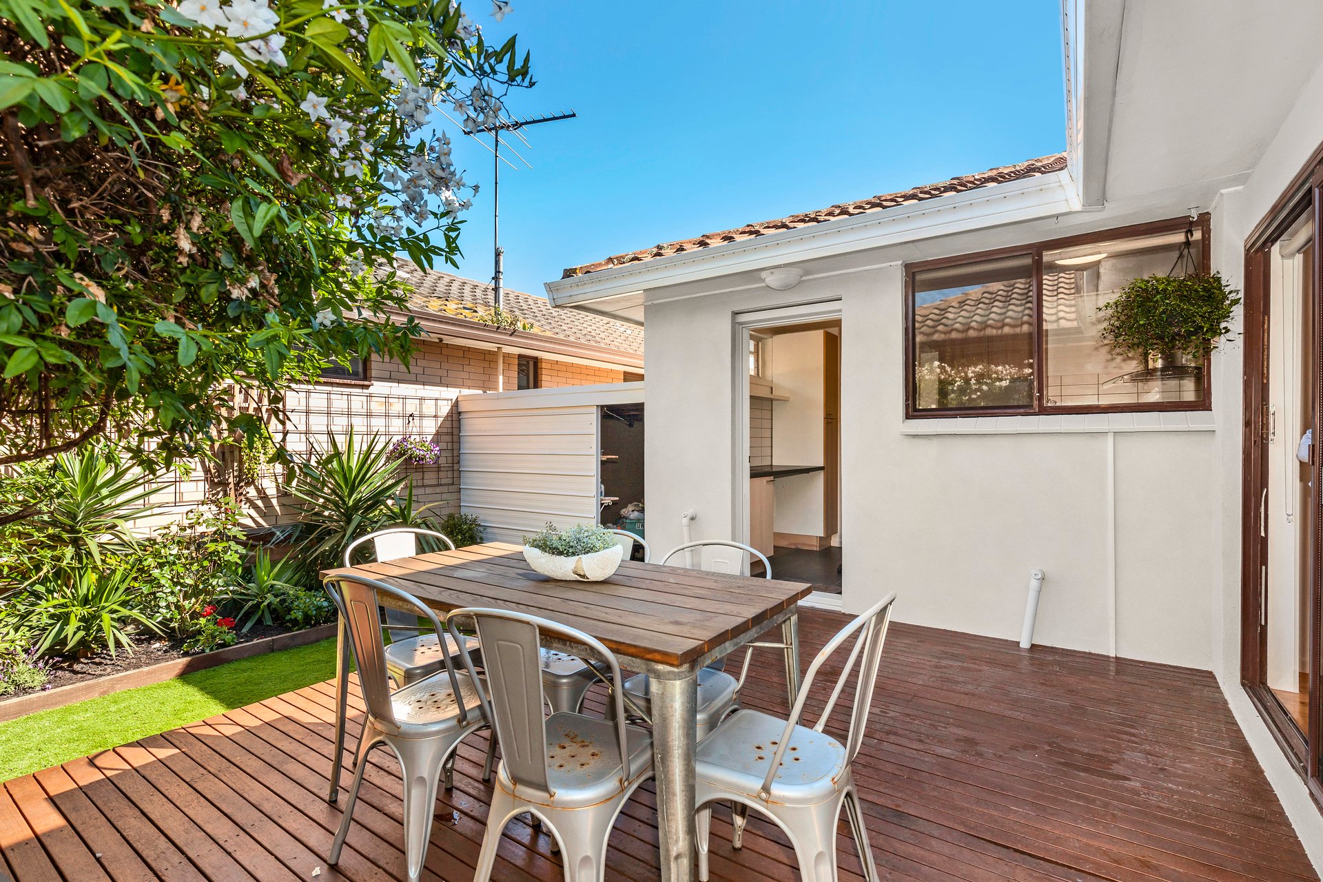 Property Gallery Thumbnail 10