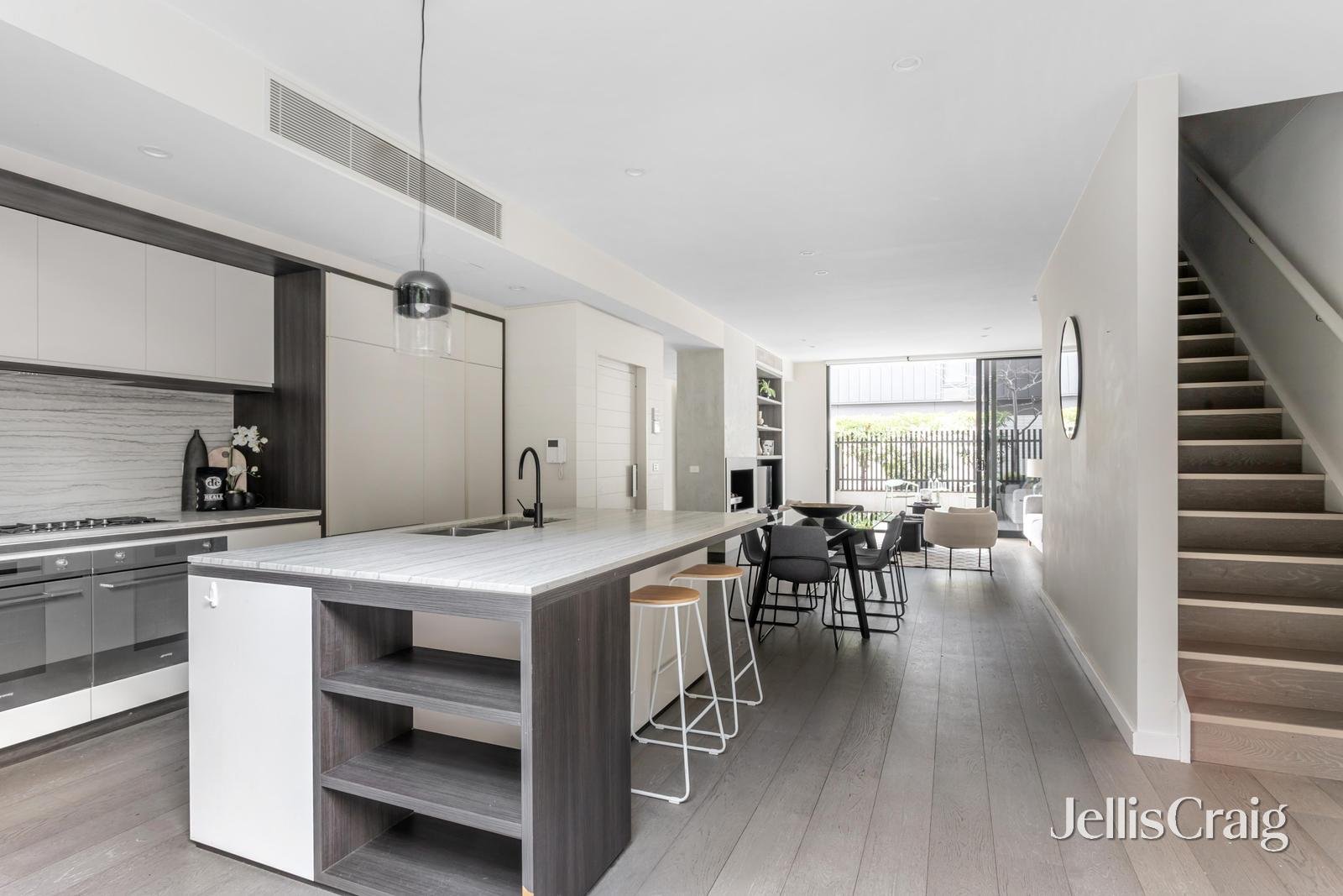 17/3 Wilks Street, Caulfield North image 4
