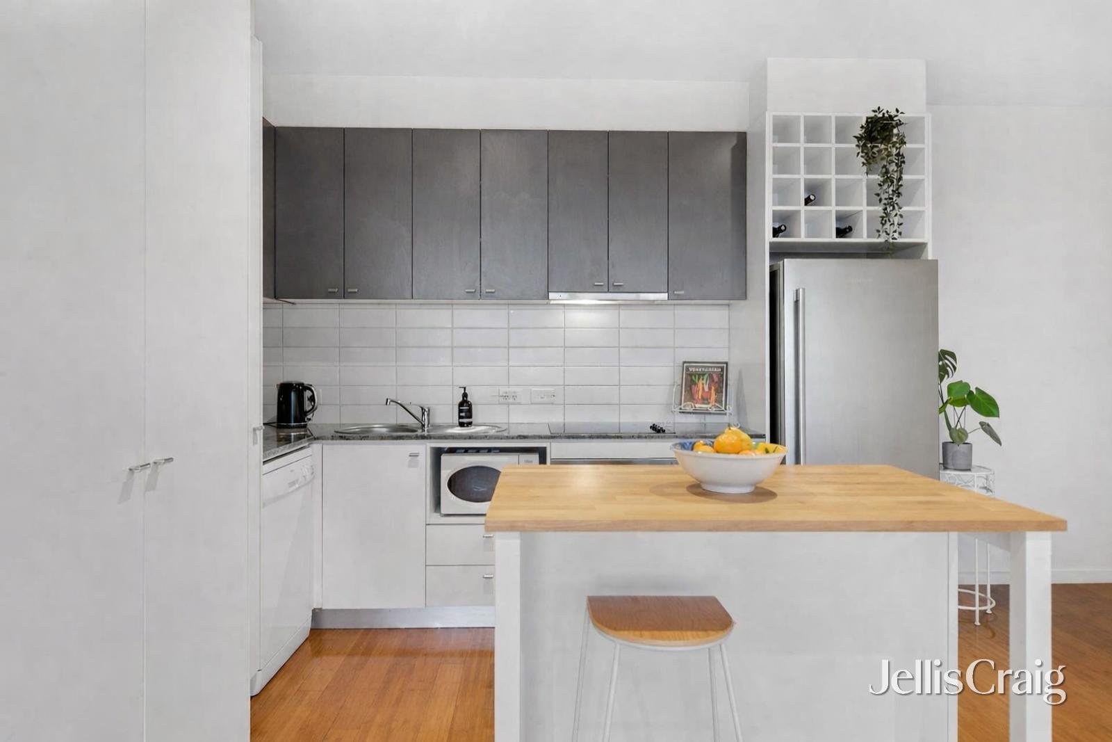 17/334-339 Station Street, Chelsea image 2