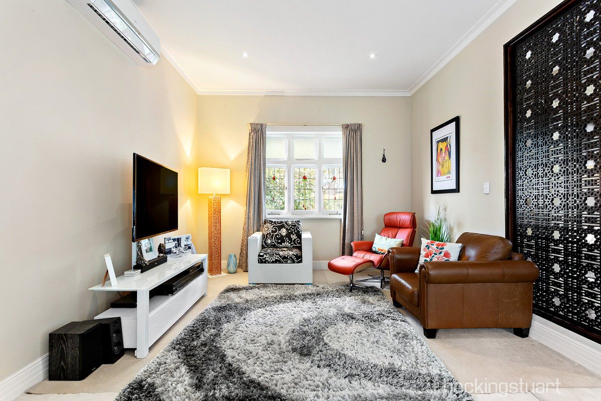 1/736 Canterbury Road, Surrey Hills image 2