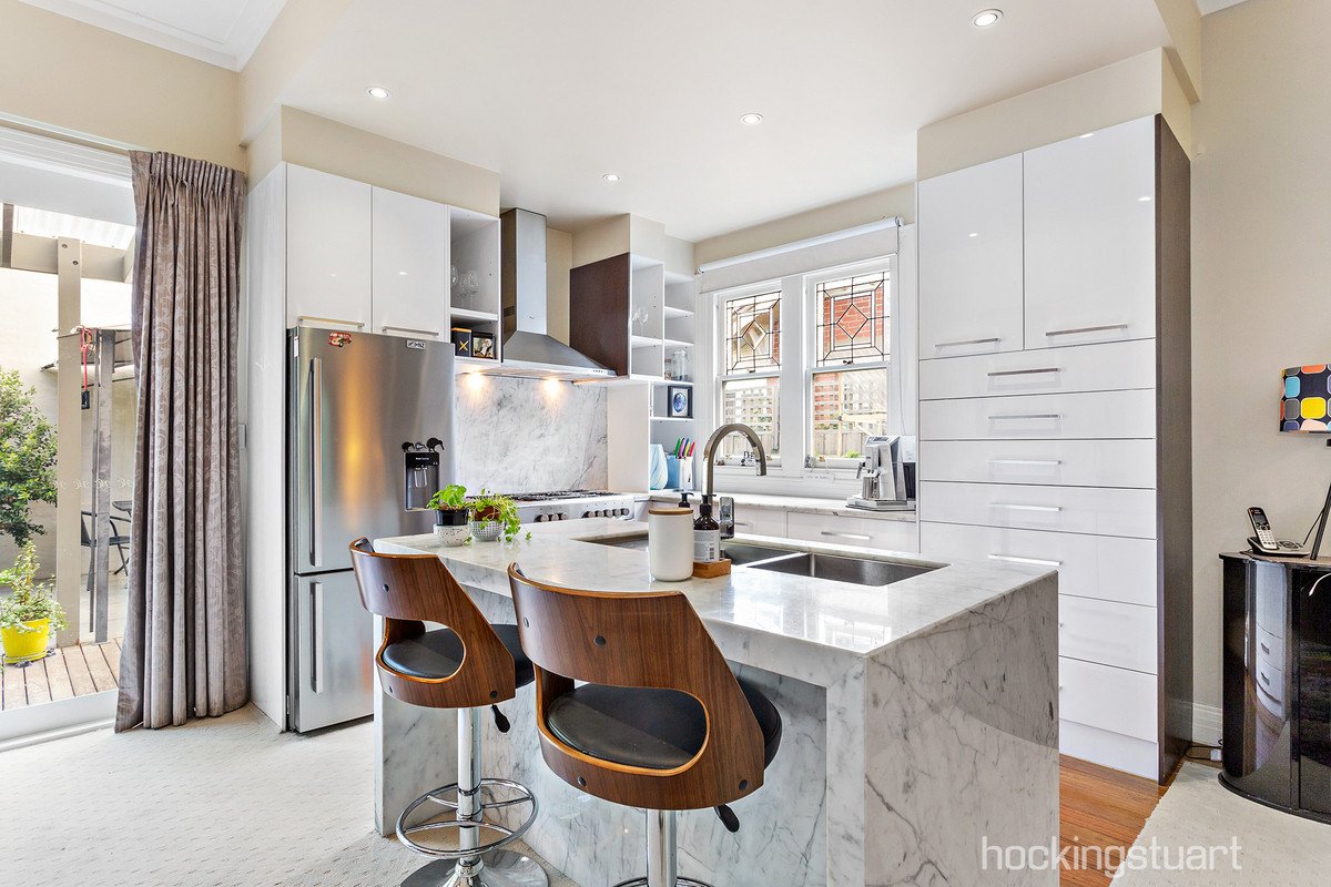 1/736 Canterbury Road, Surrey Hills image 4