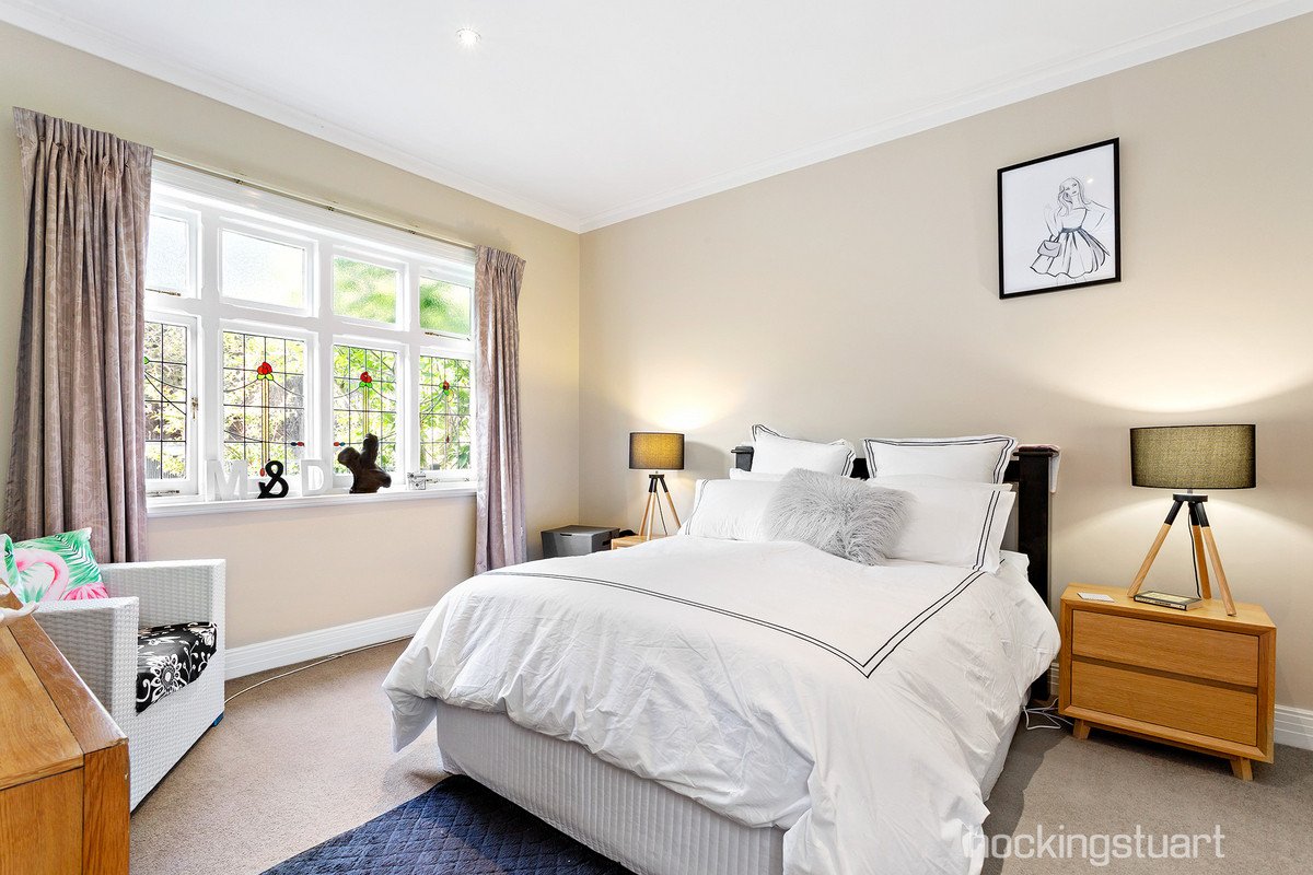 1/736 Canterbury Road, Surrey Hills image 7