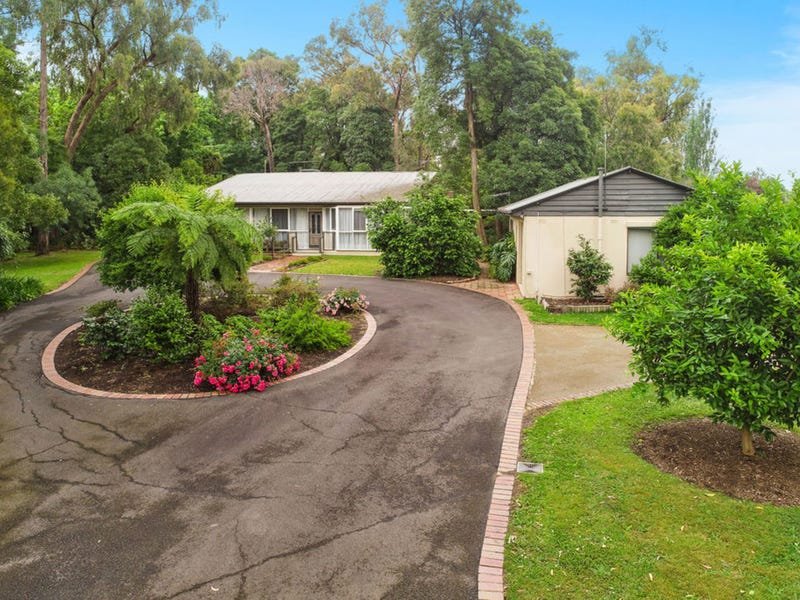 174 Cardigan Road, Mooroolbark image 6