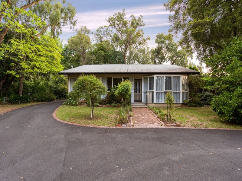 174 Cardigan Road, Mooroolbark image 2