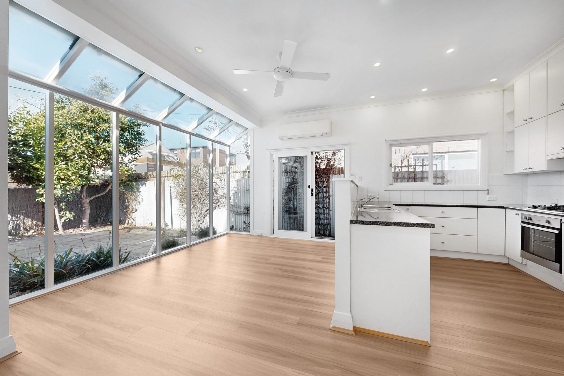 174 Clark Street, Port Melbourne image 2