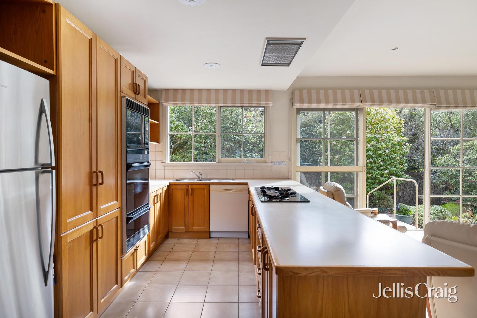 1/74 Walpole Street, Kew image 4