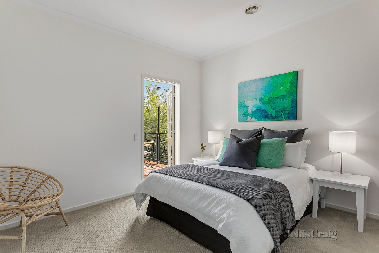 1/745-755 Burwood Road, Hawthorn East image 3