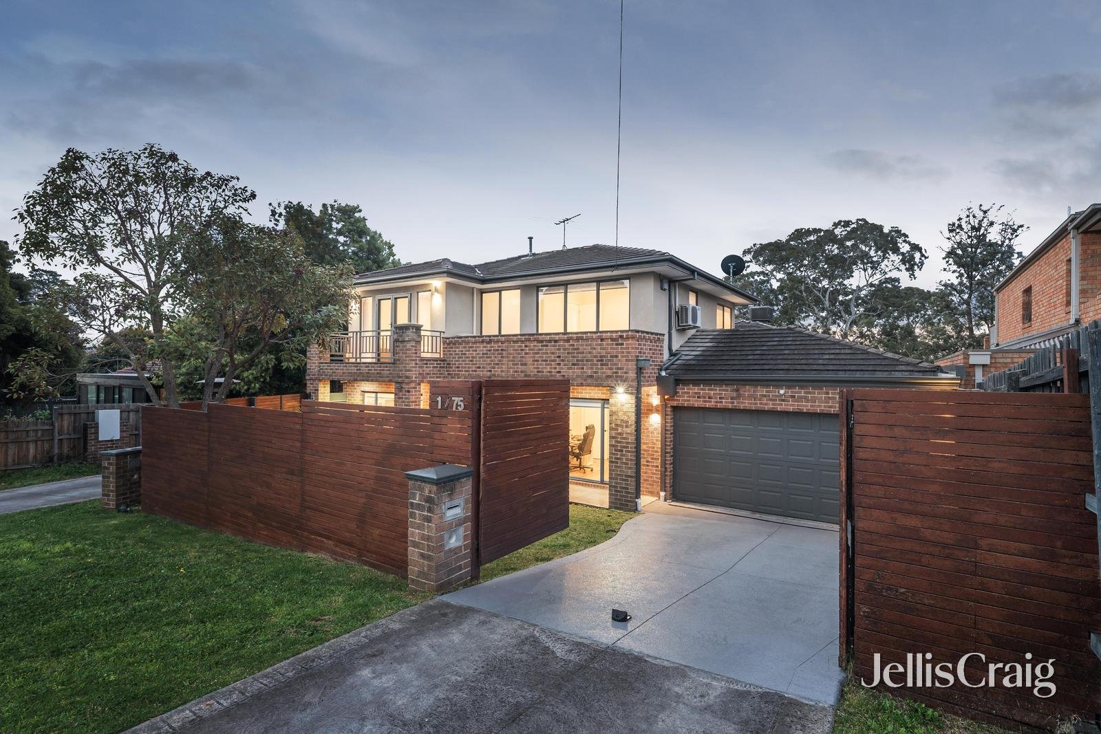 1/75 Atkinson Street, Templestowe image 1