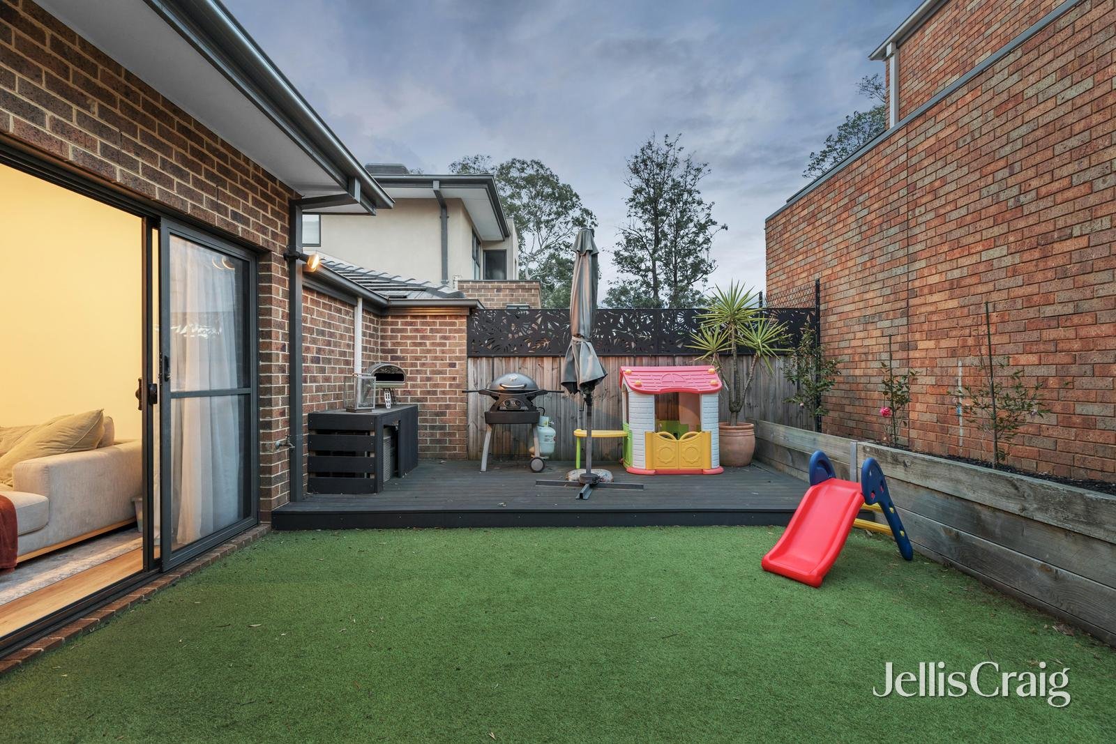 1/75 Atkinson Street, Templestowe image 12