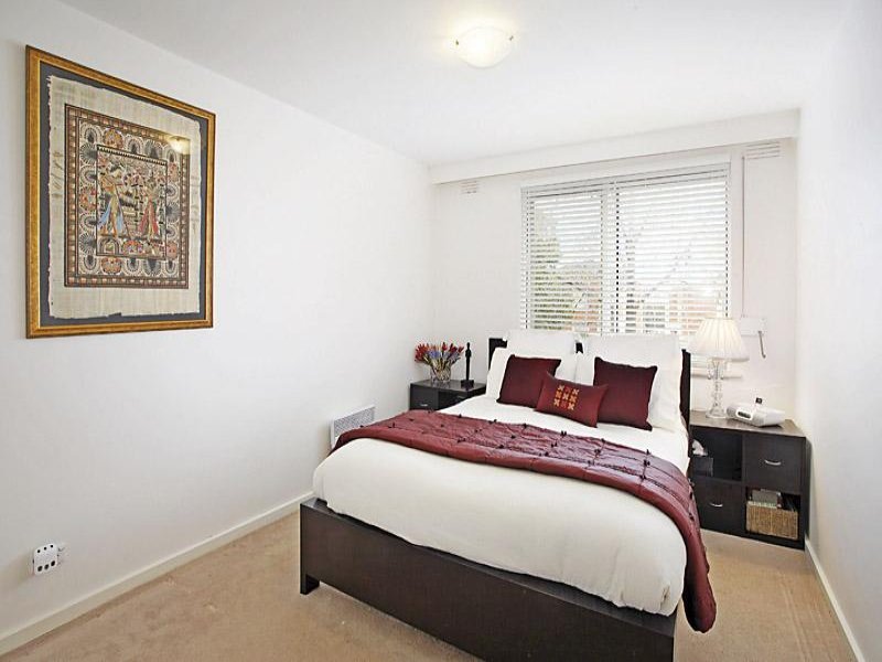 1/757 Burwood Road, Hawthorn East image 4