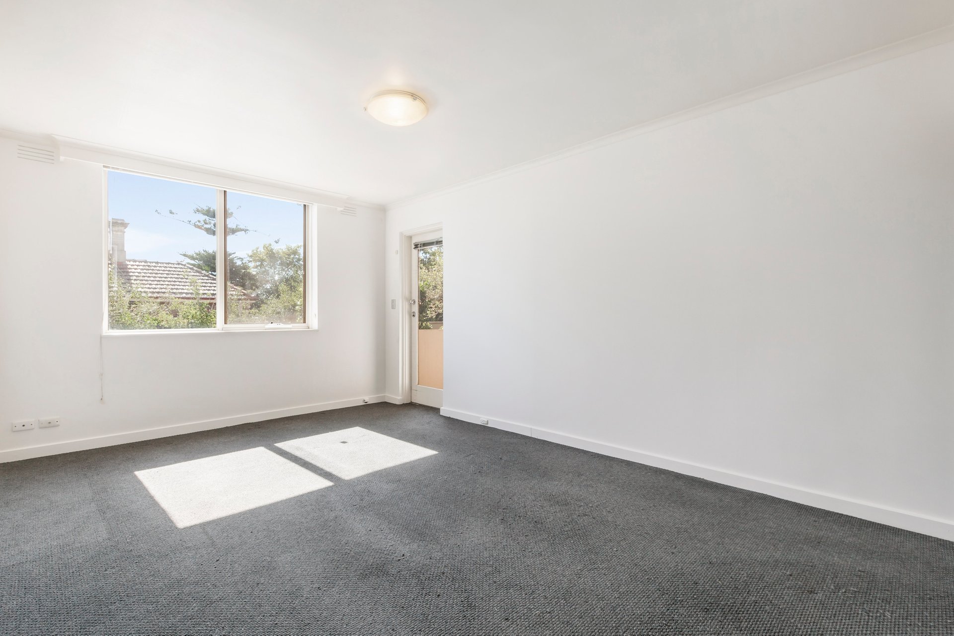 1/758 Burwood Road, Hawthorn East image 3